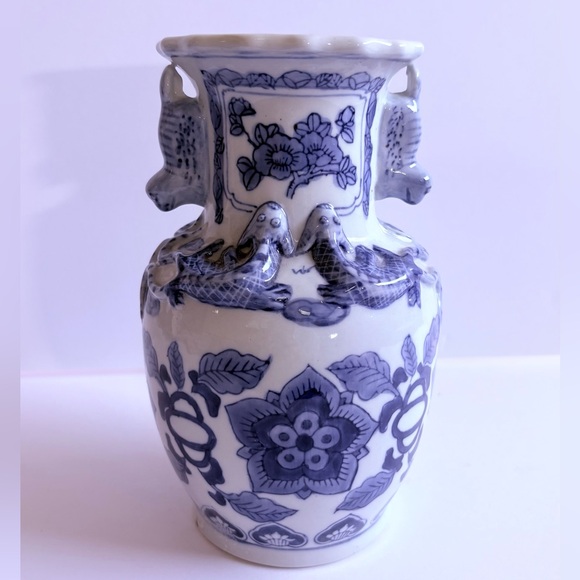 Vintage Other - Gorgeous Chinese Porcelain Blue White Vase Vintage EC